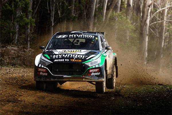 Paddon and Kennard on the podium at the 2025 ARC